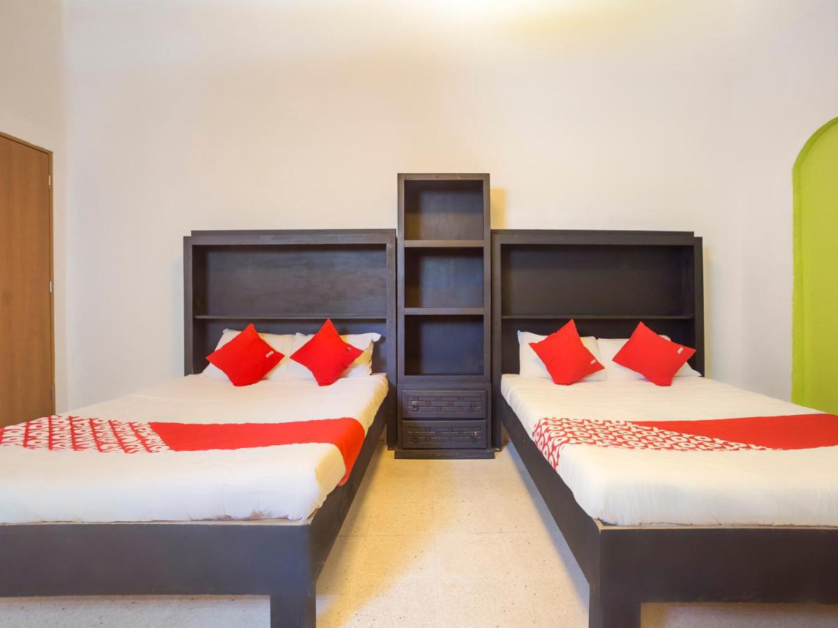 Oyo Hotel Hare Krishna Monterrey Zewnętrze zdjęcie
